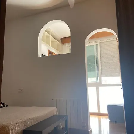 Double With Private Bathroom And Private Kitchen Δωμάτια σε οικογενειακή κατοικία *