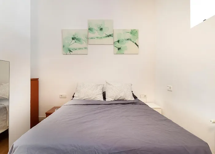 Privatunterkunft Double With Private Bathroom And Private Kitchen Barcelona