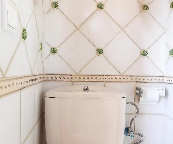 Privatunterkunft Double With Private Bathroom And Private Kitchen *