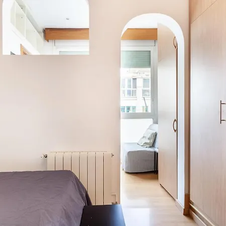 Double With Private Bathroom And Private Kitchen Habitación en casa particular