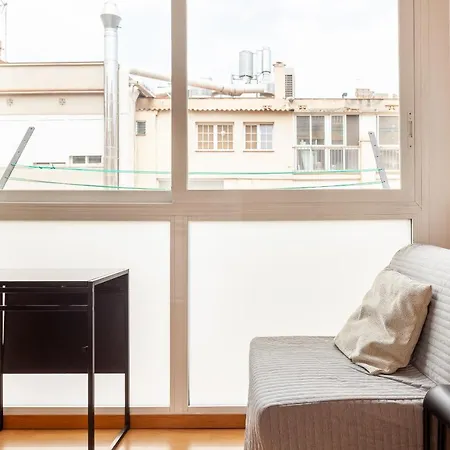 Alloggio in famiglia Double With Private Bathroom And Private Kitchen Barcellona